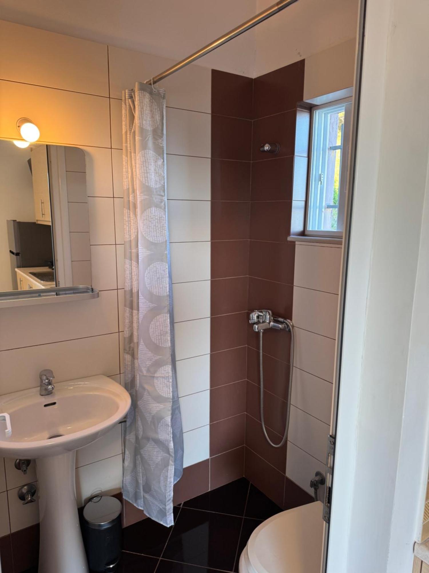 Aliko - Sea View Apartament Saranda