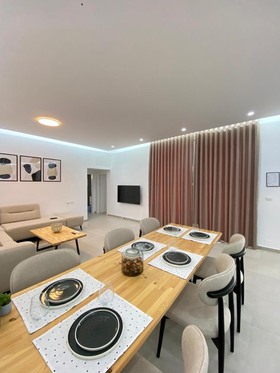 Aliko - Sea View Apartament *